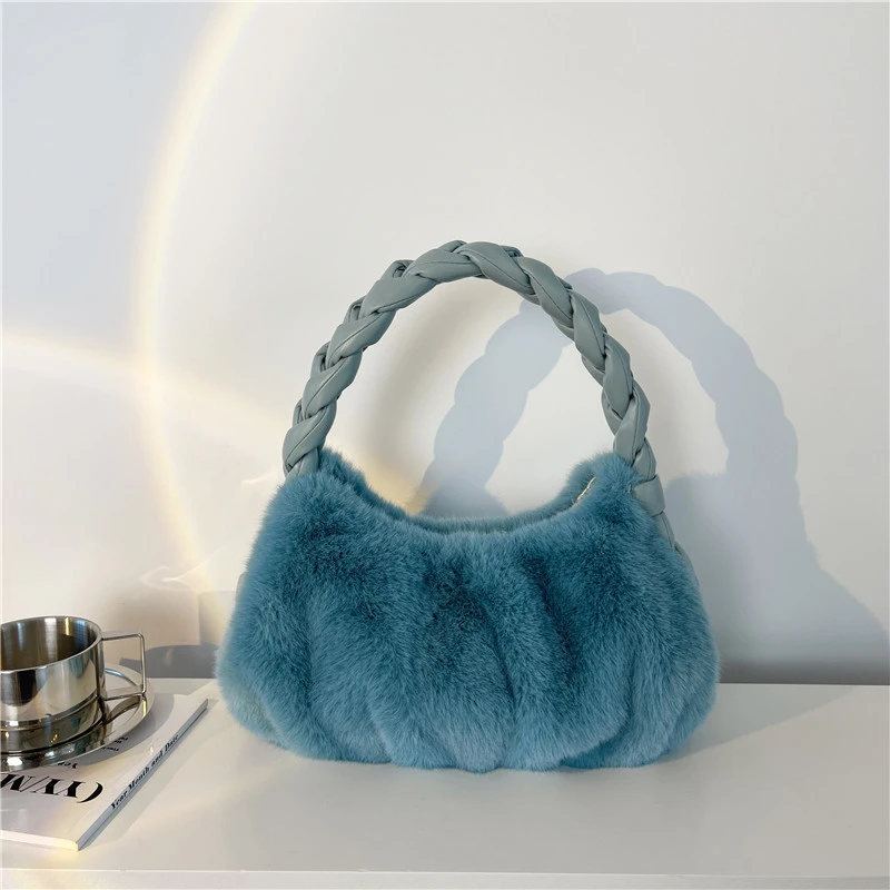 

Winter Women's Lovely Faux Fur Shoulder Bag Design Woven Handle HandBag Solid Color Pleats Ladies Underarm Bag Party Clutch 2022