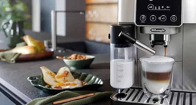 Description Picture 4 of itemEspresso & Coffee Machine with Automatic Milk Frother, One Touch Latte, Cappuccino, Built-in Grinder, Silver, ECAM22080SB