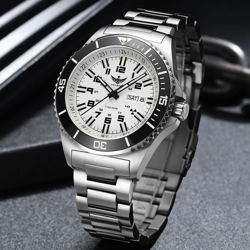 Men Brand Watch 44mm Diver Water Watches Japan 8205 Automatic Mechanical movement Luminous 300M Waterproof mechanical watch diver watch For Yelang V1031