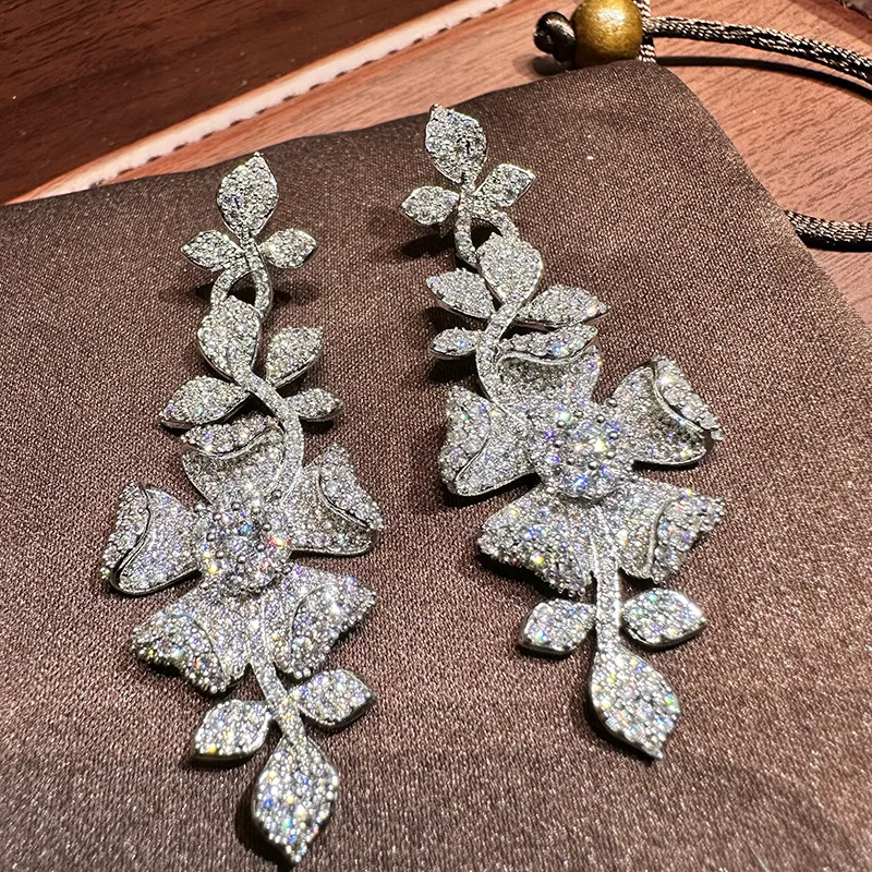 

Women Vintage Flowers and Leaves Full of Diamonds Temperament Dress Petals Earrings