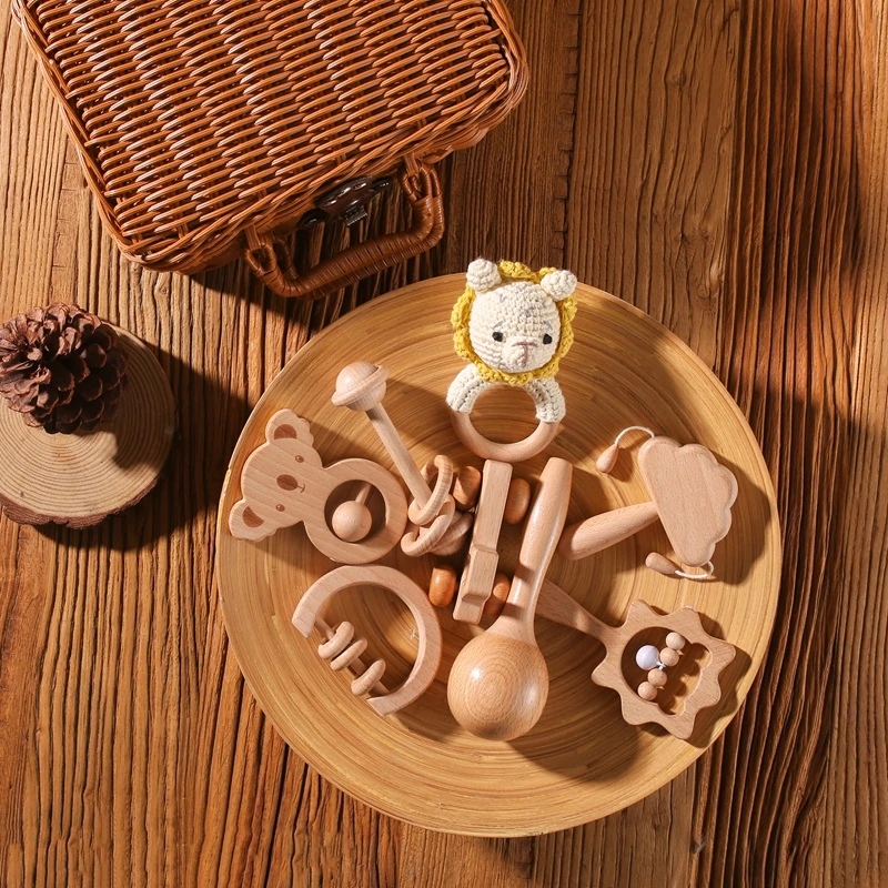 Wooden Baby Rattle Gift Set – Crochet Animal Toy & Montessori Keepsake Box