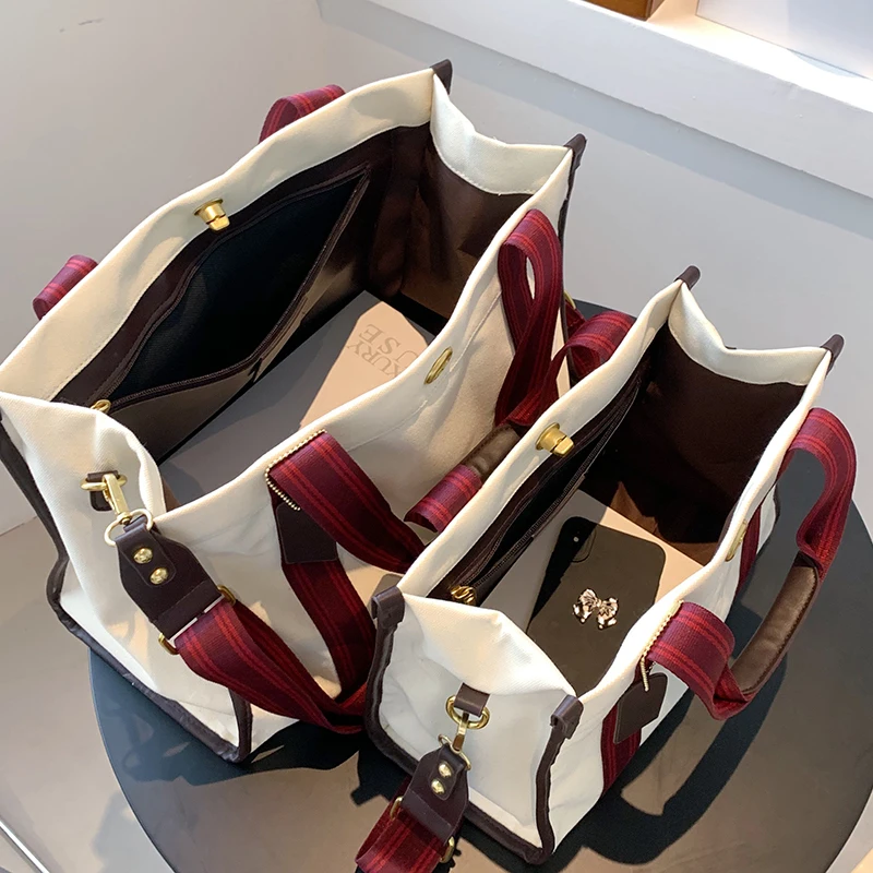 

Large capacity canvas women's cloth bag niche portable class commuter Tote cloth crossbody bag