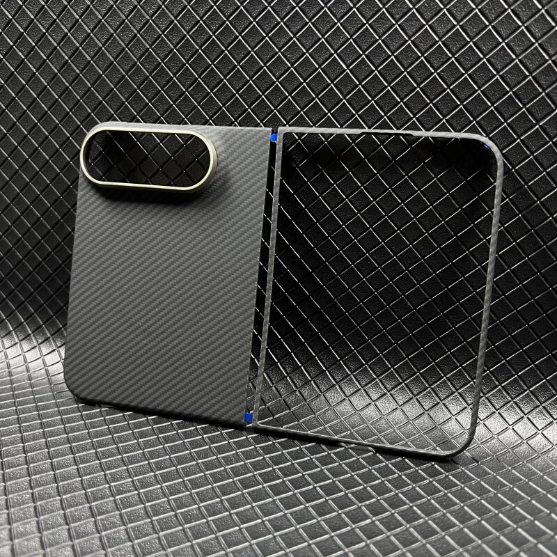 Ultra-Thin Magnetic Aramid Fiber Protective Phone Case with Carbon Texture