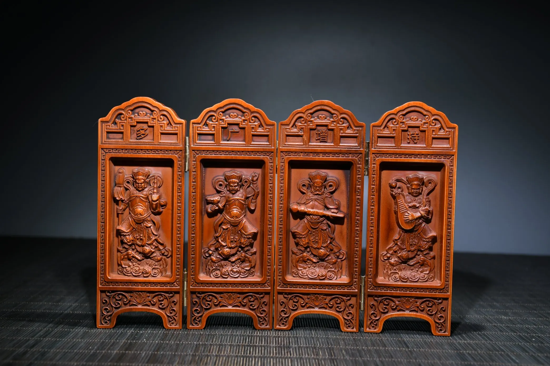 

5"Tibetan Temple Collection Old Boxwood Four Great Guardians of the Heavenly Gods Worship Hall Town house