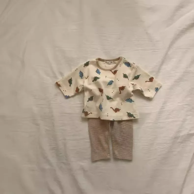 Description Picture 6 of item2025 Autumn New Baby Cute Dinosaur Print Home Clothes Set Infant Boy Long Sleeve Tops + Pants 2pcs Pajamas Suit Toddler Outfits