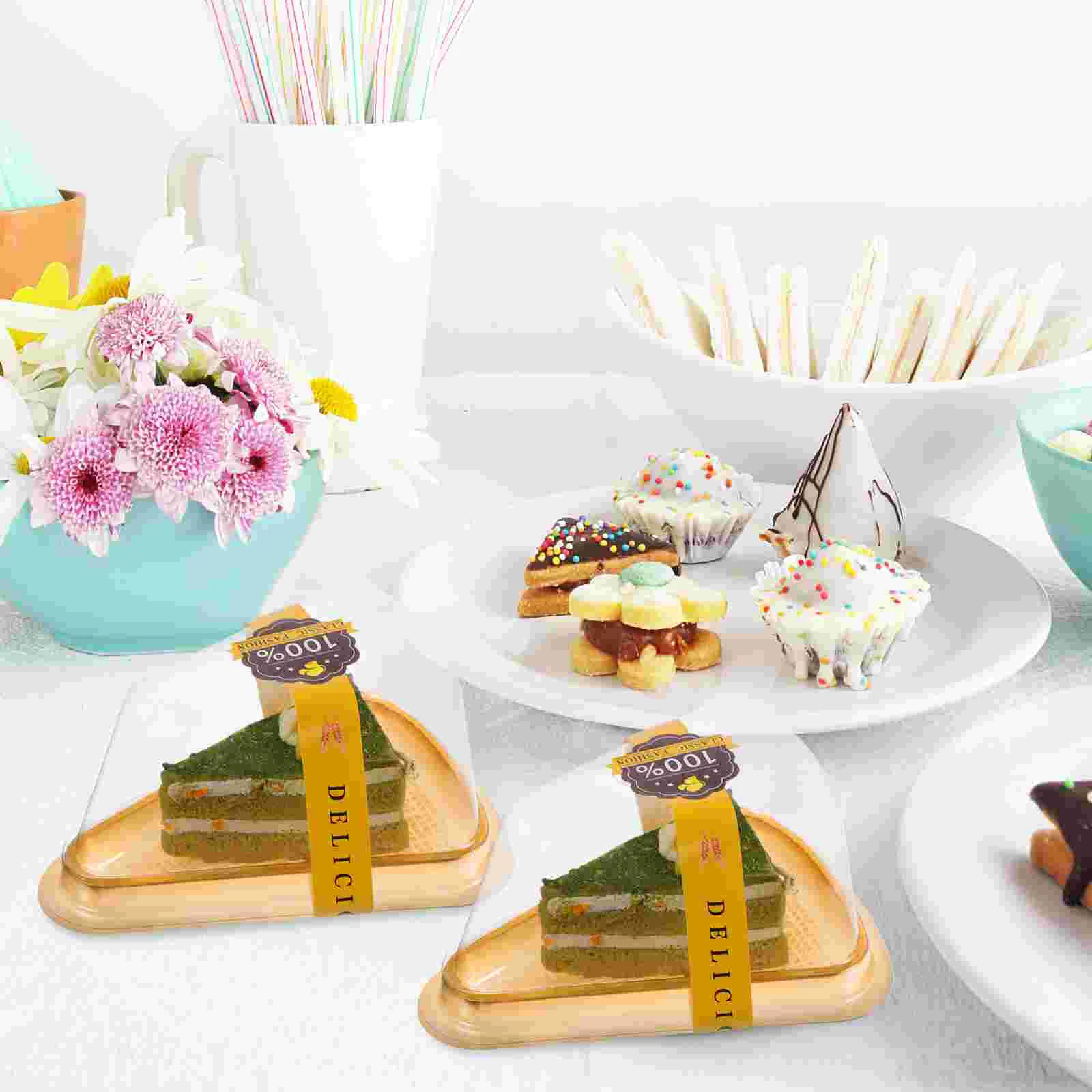 40 Pack Clear Triangular Cake Boxes – Disposable Plastic Dessert Containers with Transp... - SKU CTCB0901 - UGI Packaging