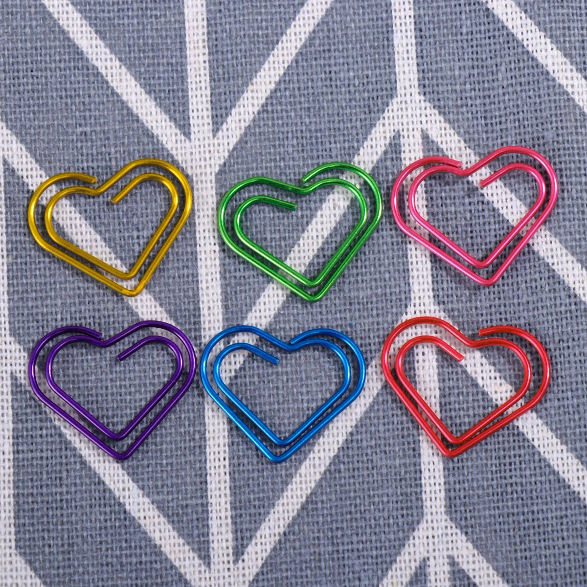 

12pcs Metal Paper Clips Creative Heart-shaped Cololful Note Photo Sign Clips Bookmark Clips for Home Office School (Mixed Color)