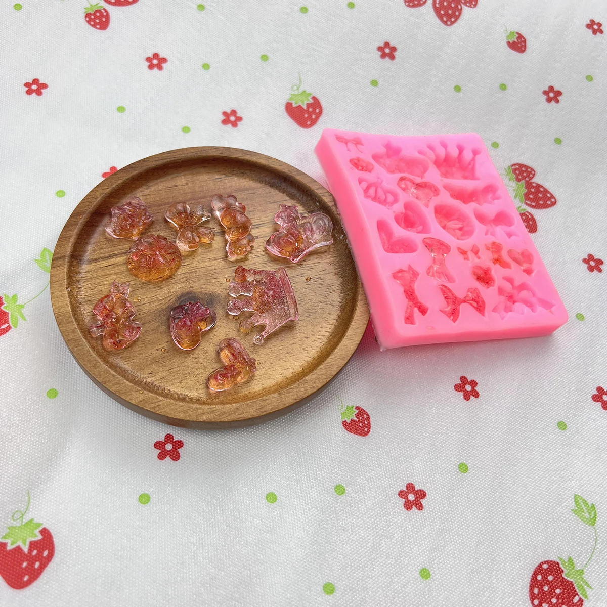 1PC Flip Sugar Cake Chocolate Mold Crown Princess Crown Bow Heart Shape Silicone Mold