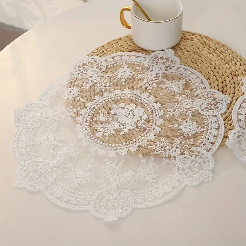 33cm Beautiful Pattern Table Mat Retro French Lace Coffee Cup Mat Embroidery Placemat Vase Table Lamp Ornament Photo Prop Napkin