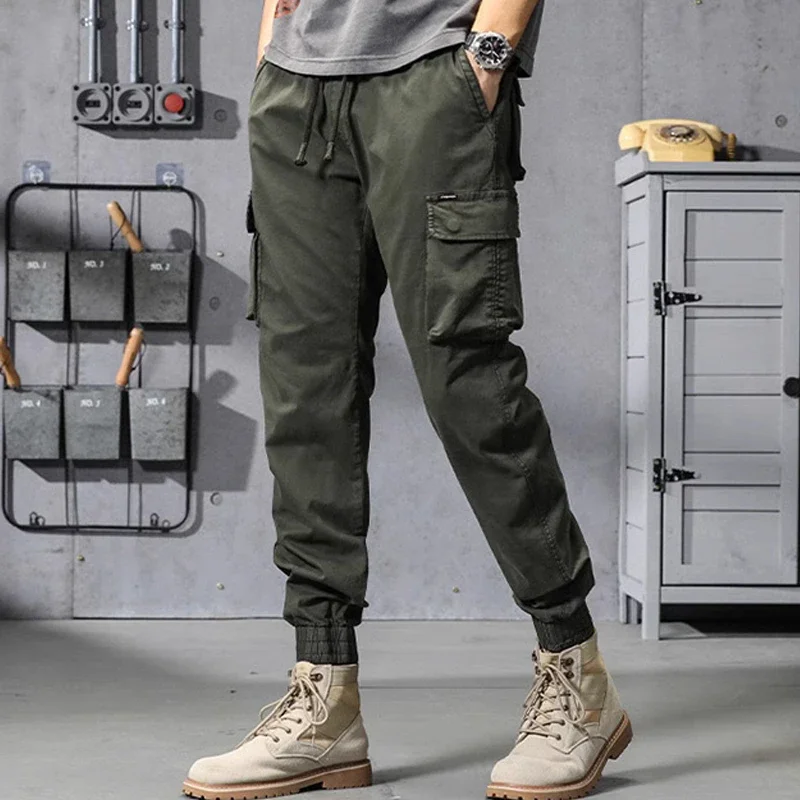 Slide image 0cce2e11e0c5461cbc3db1afe84ed5e7