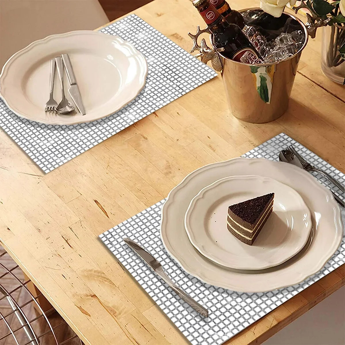 2PCS 30*45CM Disco Sequin Table Placemat Glitter Mirror Gold/Silver Foil Metallic Dining Table Mats for Birthday Wedding Decor