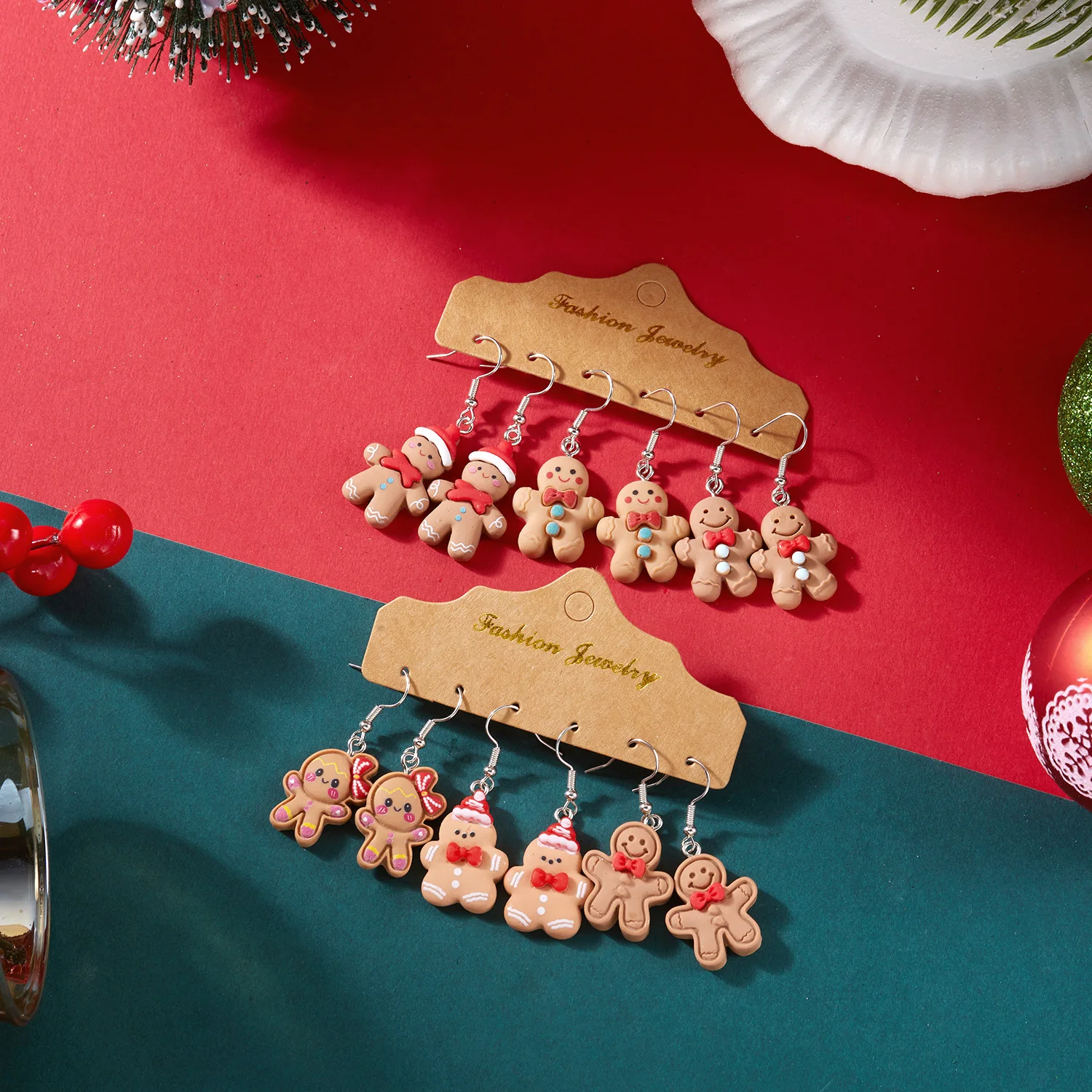3-teiliges süßes Lebkuchenmann-Ohrring-Set aus Kunstharz für Damen, niedliches Cartoon-Weihnachtsthema, baumelnde Ohrringe, Party-Schmuck, Geschenk