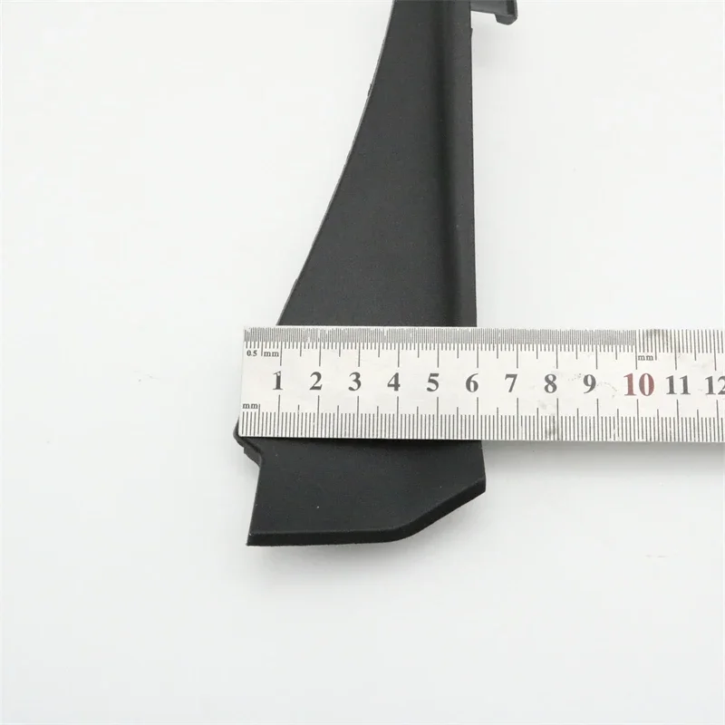For Nissan X-Trail Xtrail T32 Rogue 2014+ Front Windshield Wiper Arm Cowl Side Trim Cover Water deflector Plate