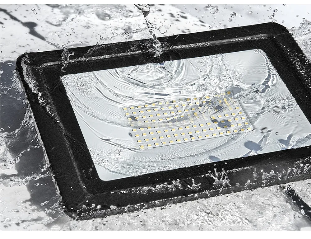 Description Picture 5 of item50W 100W Led Flood Light IP68 Waterproof AC220V 240V Outdoor Floodlight Spotlight LED Reflector Street Lamp Wall Flood Lights