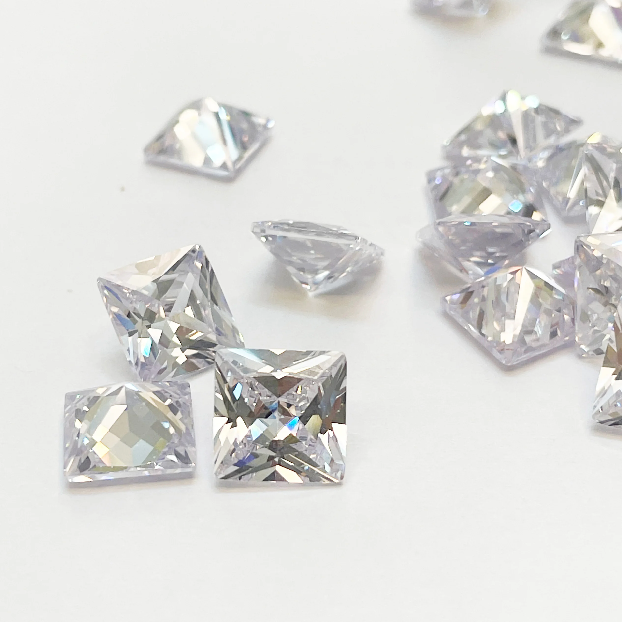 Size Square Shape Princess Cut 5A White CZ