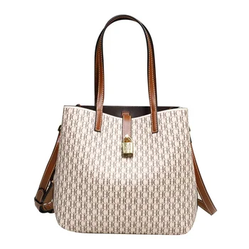 CH-Bolso de mano de gran capacidad para mujer, bandolera con diseño de letras impresas, versátil, de gama alta, para desplazamientos diarios 1