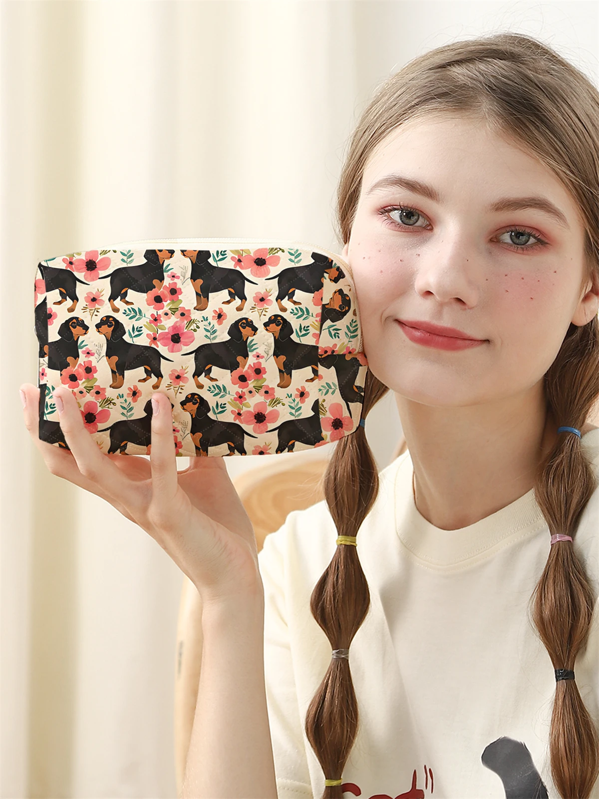 Cartoon dog pattern printed makeup bag, lightweight zipper storage bag, travel toiletries storage bag, toiletries travel bag