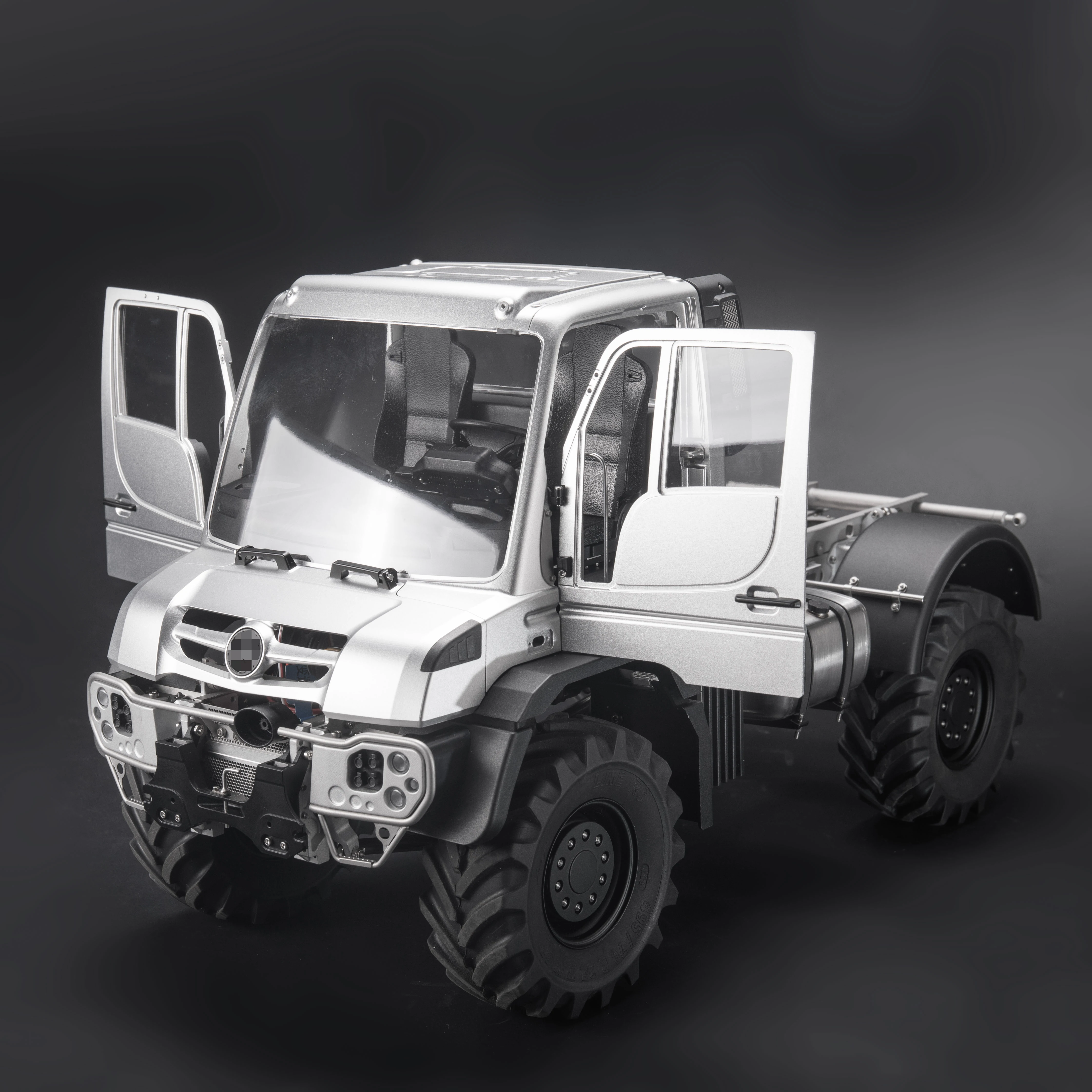 1/14 scale  U535 long version 4x4 off-road small truck model 3