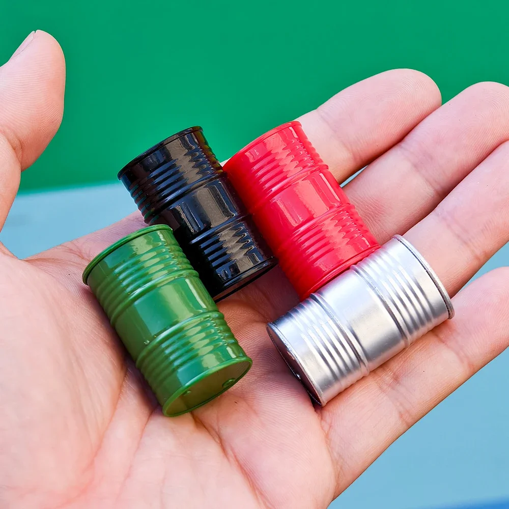 Recipiente de tambor de óleo em miniatura, 4 unidades, ferramenta série garagem, brinquedos de resina, acessórios para peças de caminhão, decoração de mesa, waraming diorama