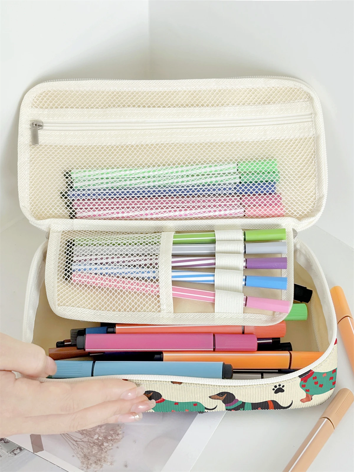 Cartoon dog pattern printing large capacity pencil case, durable multifunctional storage bag, portable zipper storage box