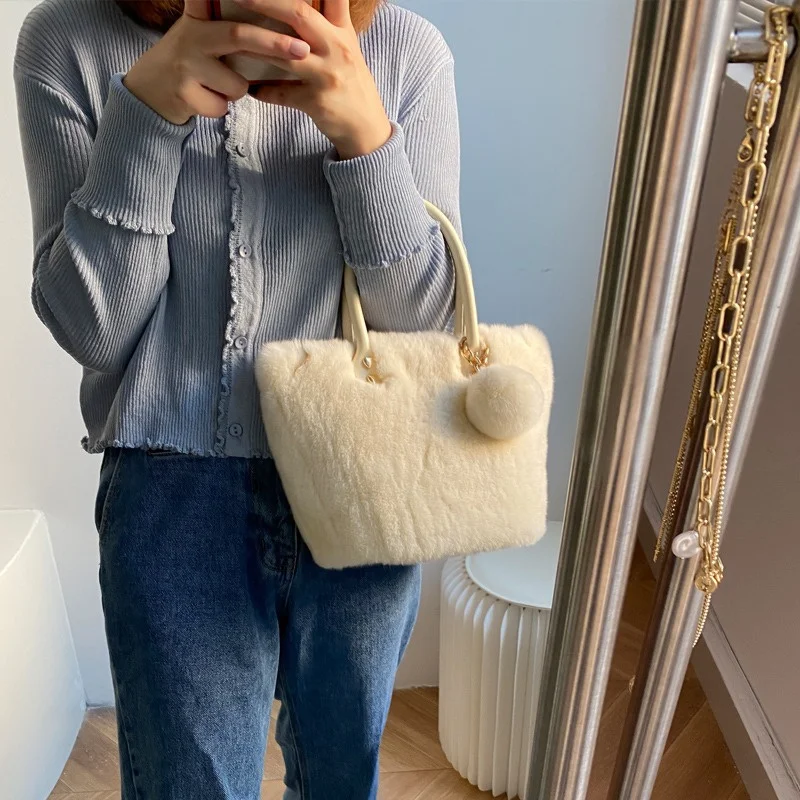 Ladies Luxury High Quality Fur Bag Fashion Rex Rabbit Fur Handbag New Large Capacity Magnetic Buckle Closed Plush Handbag