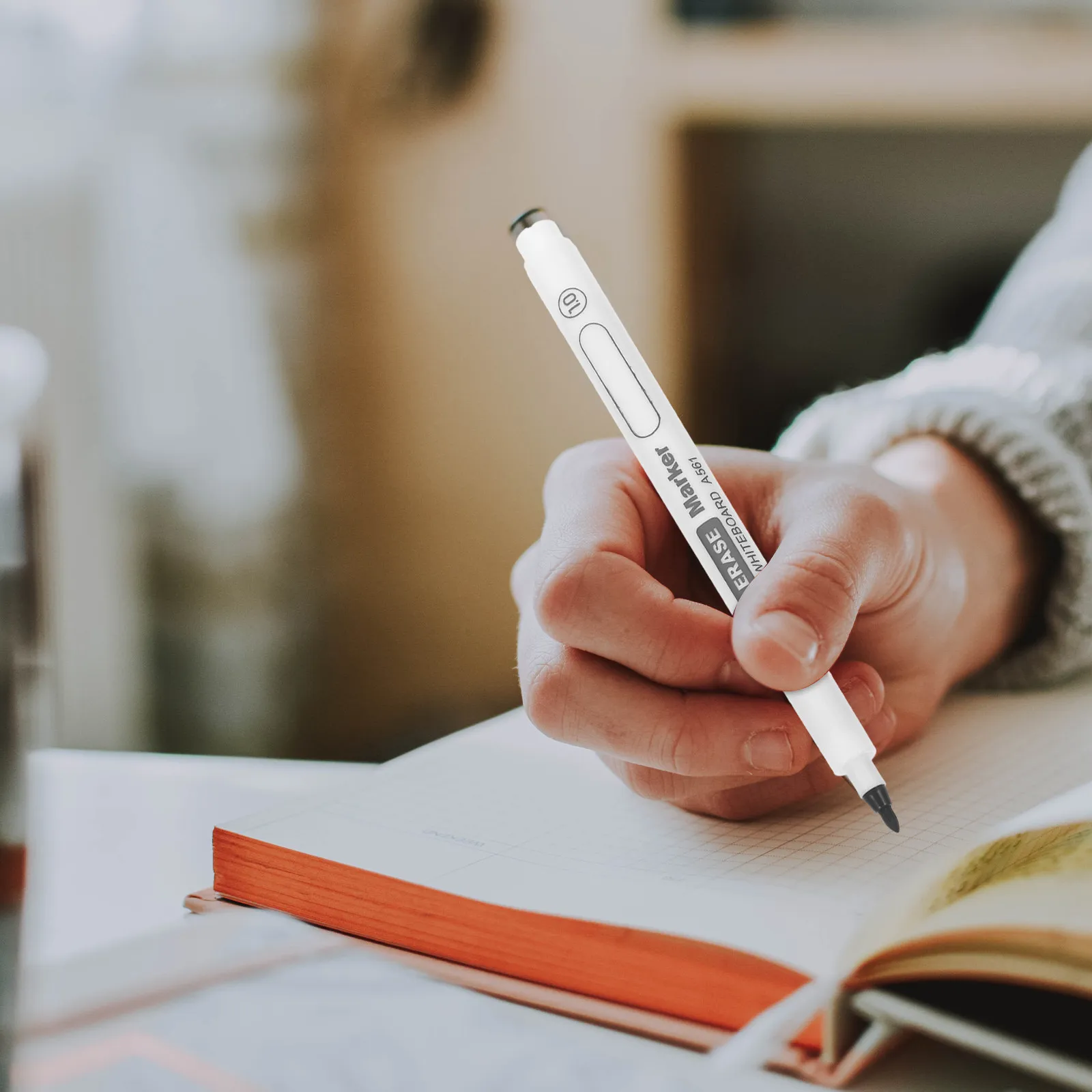 12Pcs 화이트 보드 마커 세트 얇은 건조 지우기 펜 사무실 학교 화이트 보드 마커 펜을위한 전문 쓰기 마커