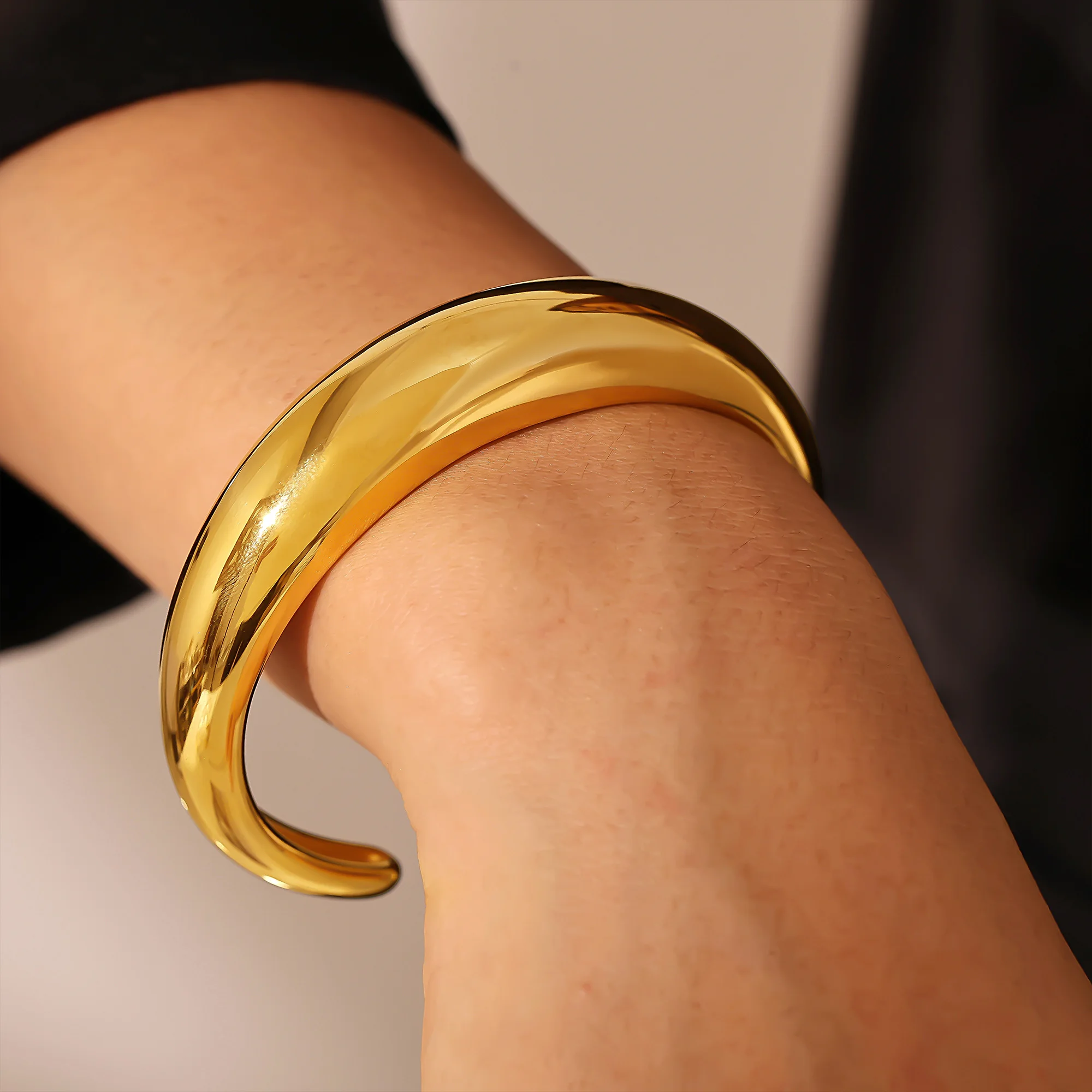 Minimalist C Shape Cuff Bracelet Bangles For Women 18K Gold Plated Smooth Glossy Stainless Steel Women's Bracelets Bangle 2