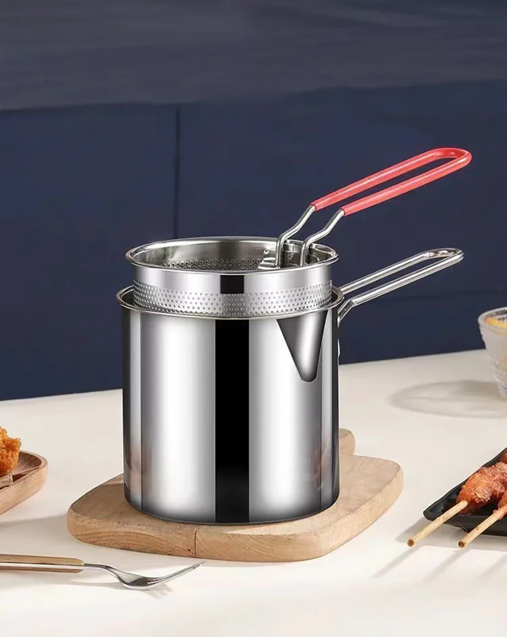 Description Picture 6 of itemDeep Fryer 304 Stainless Steel Fryer with Frying Basket Auxiliary Food Pot To Deepen Japanese Milk Pot Kitchen Appliance