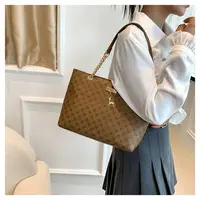 Women Luxury Design Tote Bag  Large Capacity Handbag Fashion Printing Shoulder Bag Trendy New Shopping Bag Purse - Image 4