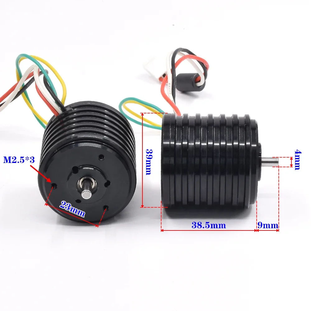 Micro moteur brushless DC 39mm 50000tr/min pour bricolage et robotique, détail de l'arbre de sortie et des fils.