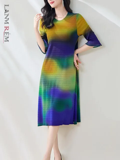 LANMREM Niche Tide Printting Pleated Women's Dress 2025 New Loose Casual Half Sleeve V Collar Summer Dresses Chic Cloth 2DB2867