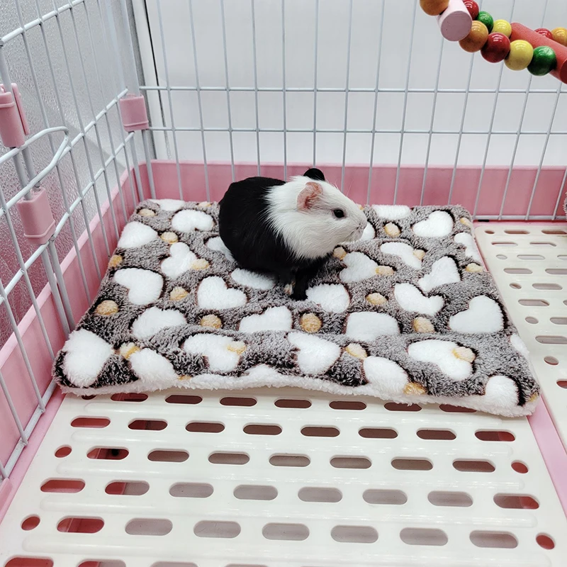Fleece Guinea Pig Cage Rat Warm Bed Hedgehog Bedding Animal Rabbit