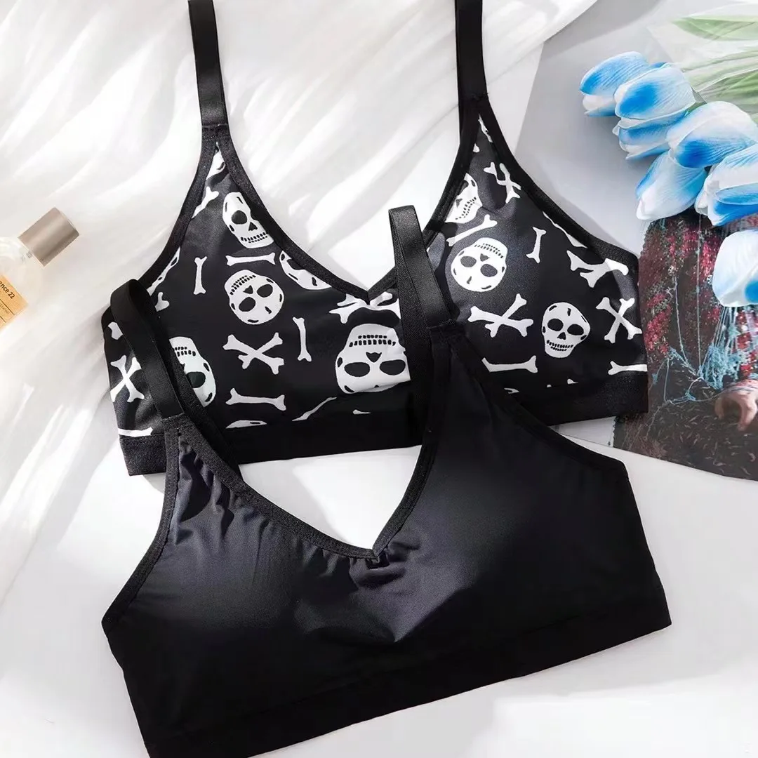 Skull Print Cotton Women's Bra Black Underwear, Sexy Seamless Comfortable Underwear Daily/Party Wear Without Steel Ring Bra 3