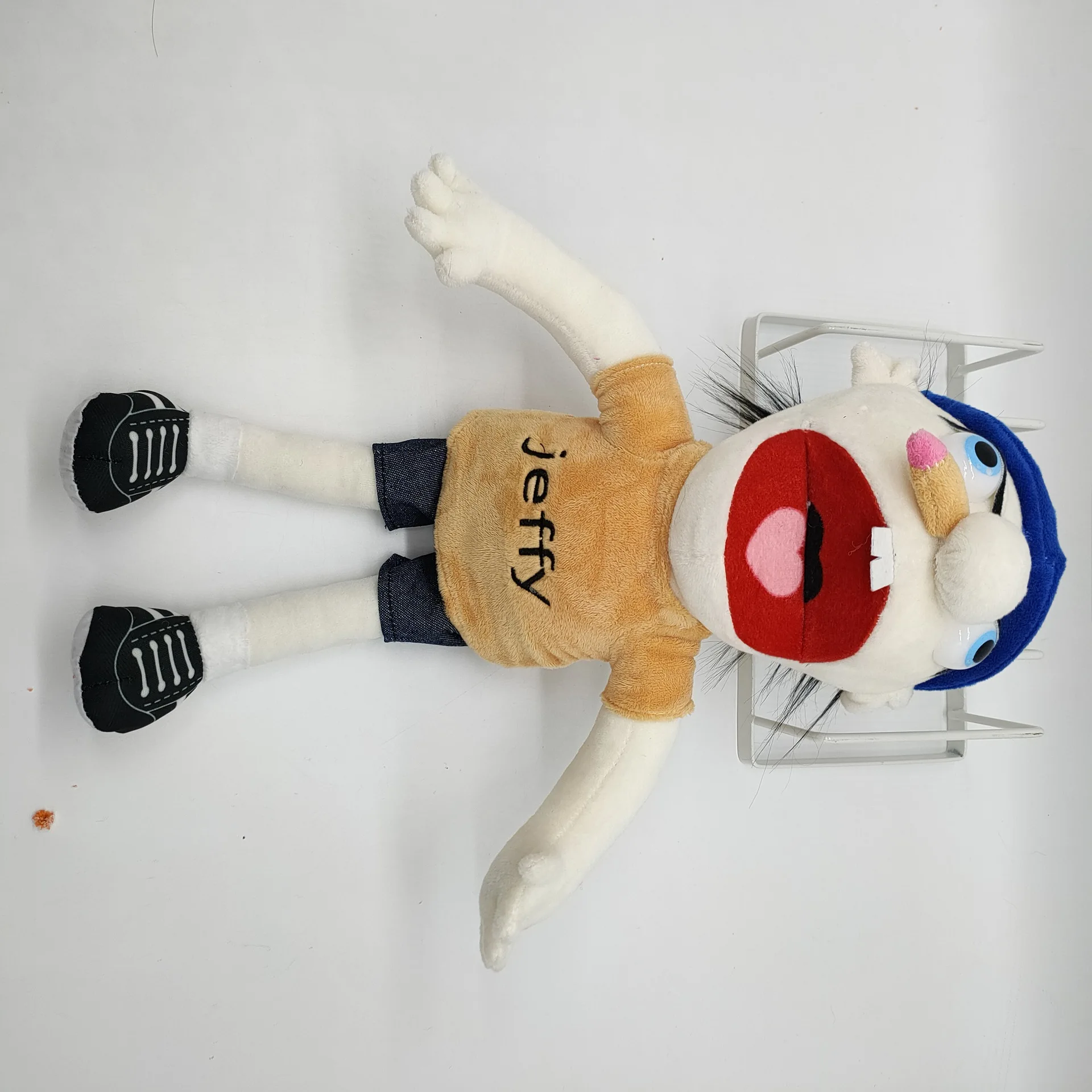 Jeffy Puppet Peluche Jouet, Marionnette à Main Farcie en Peluche Douce avec  Bouche de Travail pour Maison de Jeu, Cadeaux d'anniversaire e  D'enseignement Préscolaire pour Enfant : : Jeux et Jouets