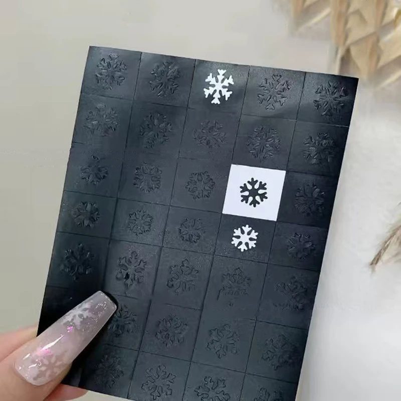 2 시트 네일 아트 에어브러시 스텐실 손톱용 눈송이 모양 중공 재사용 가능 네일 타투 템플릿 살롱 매니큐어 용품