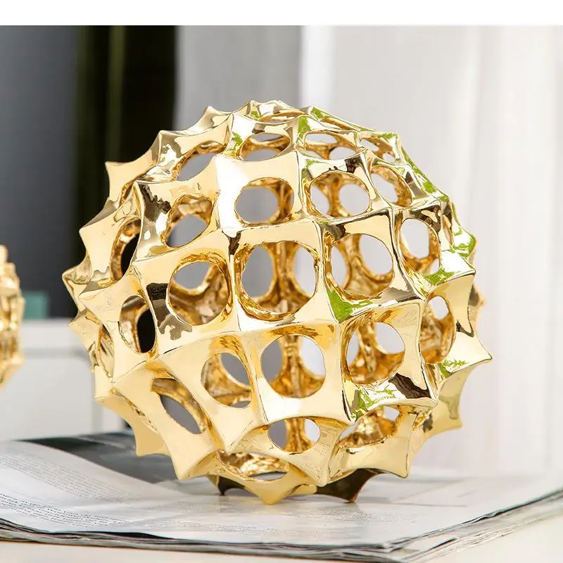 

Creativity Gold Ball Hollow Out Statue Desk Decoration Golden Ball Crafts Modern Decor Ornaments Nordic Home Artwork Furnishings