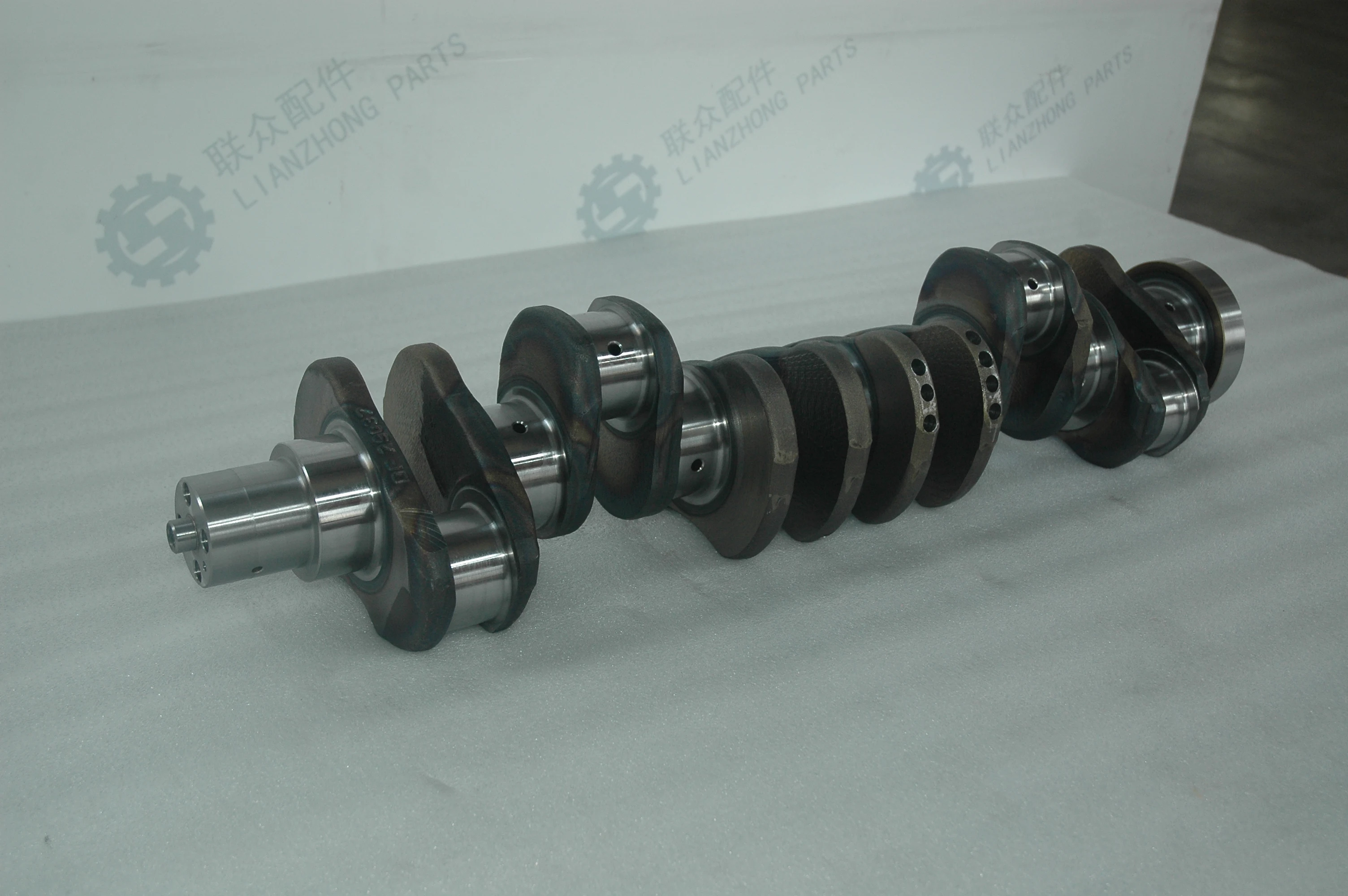 

Оригинальный коленчатый вал для Дизельного Двигателя 6BT 3929037