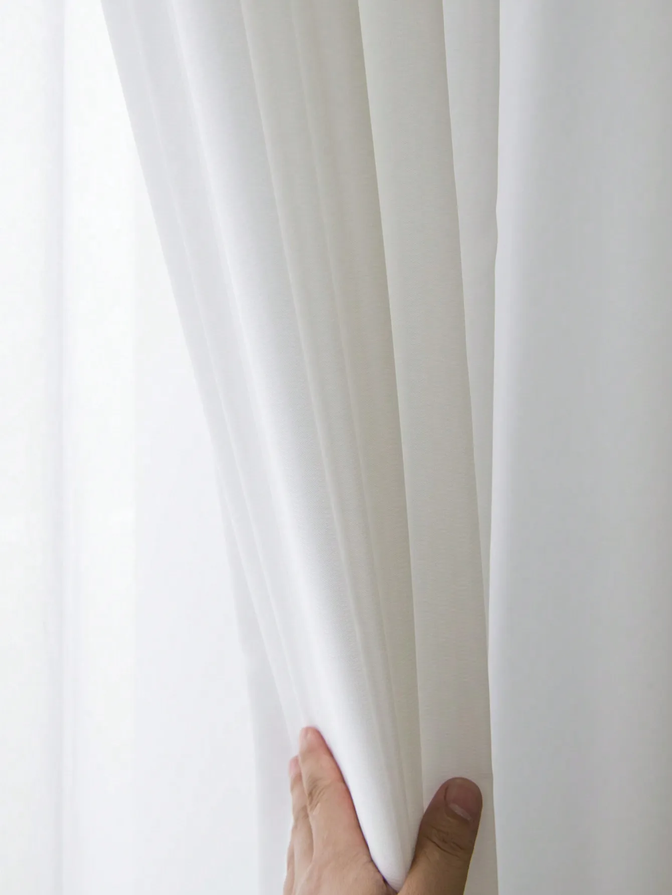 Popular Cheap Modern White Curtain Sheer with 100% Polyester Luxury Design for Bedroom Soft Light Airy Privacy Sheers for Living 3