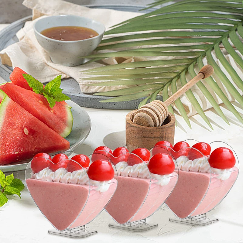 Plastic Squeeze Bottles 20PCS 80ml Thickened Heart Shaped Dessert Bowl Reusable Mousse Container Transparent Edible Plastic Dessert Cup