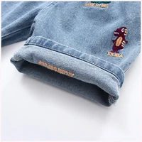 Jungen Zerrissene/Dino Jeans Shorts – Bild 5