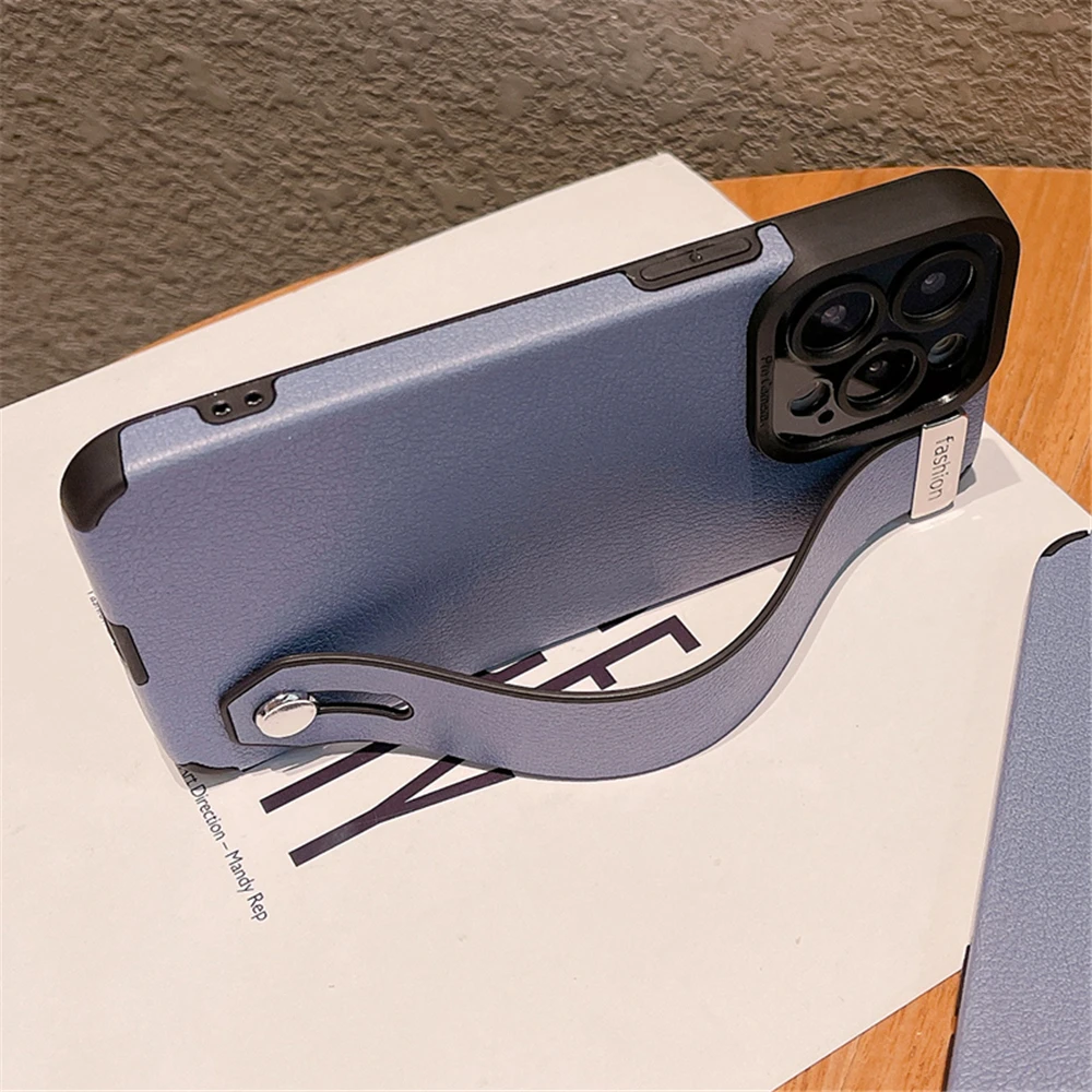 Luxury Leather Wrist Strap Holder Stand Phone Bracket Cover For iPhone 15 14 Pro Max 11 12 13 Pro Max Shockproof Silicone Case