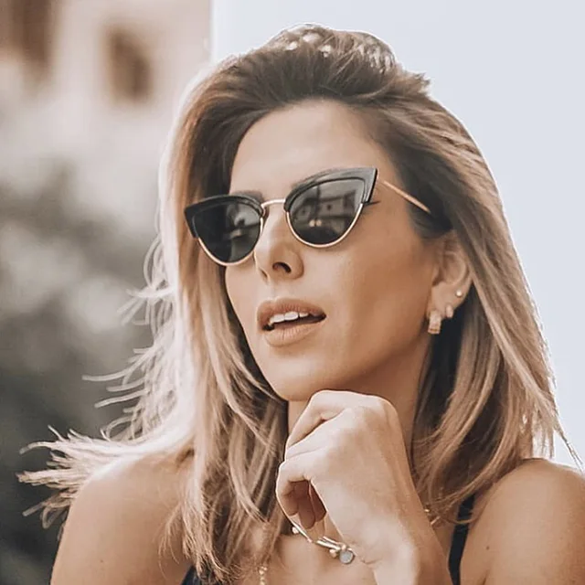  Gafas de sol vintage con diseño de ojo de gato para mujer,  gafas de sol pequeñas con cadena de metal, elegantes lentes de tendencia a  la moda, tonos, Negro-Gris : Ropa