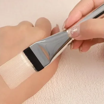 Pennello per fondotinta ultra sottile Pennello per contorno viso leggero e sottile Pennello per contorno piatto Pennello per fondotinta in crema per sfumare