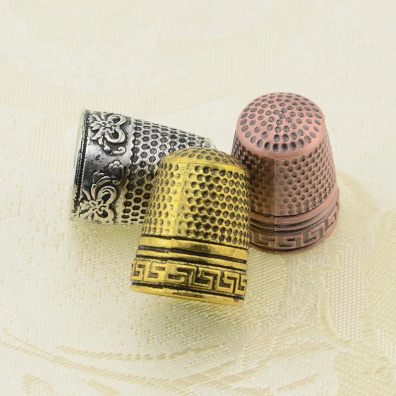 

3 PIECES/LOT Metal Sewing Thimble Hand Sewing Ring Finger Tips Guard for Penetrating Clothes Making DIY Knitting Gifts Quilting