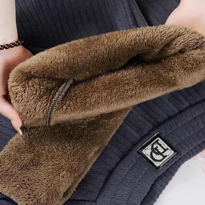 Autumn Winter Plus Velvet Straight Pants Women Letter Print Loose Vintage Sweatpants Office Lady High Waist Corduroy Pantalones