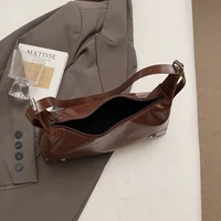 Women Metal Stud Handbag PU Leather Fashion Underarm Bag Large Capacity Vintage Casual Handbags Female Travel Handbag