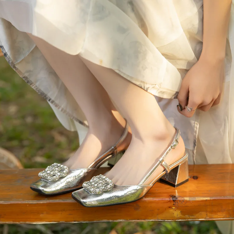 Fairy Feng Shui Diamond Square Button Baotou Middle Heel Sandals Women's Summer New Square Headed Back Empty Matching Skirt