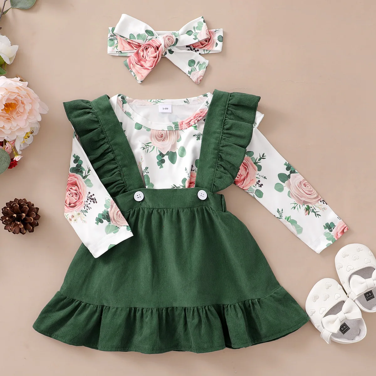 Conjunto 3 peças floral body + jardineira + bandana para bebê