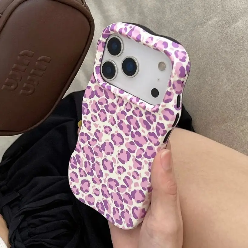 Leopard Print Wave Edge Shockproof Phone Case - Stylish and Durable Hard Cover