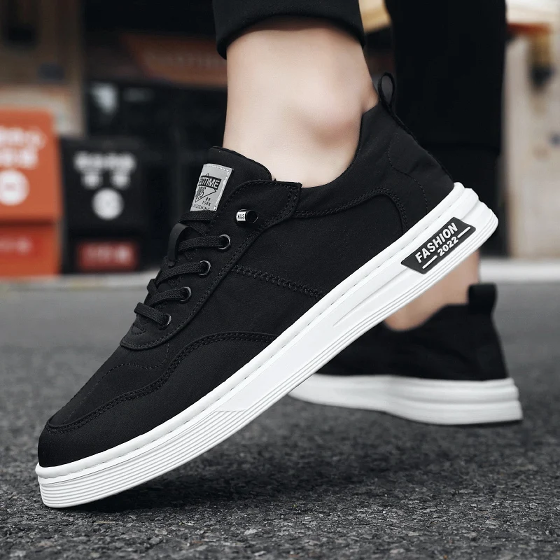 Men Vulcanized Shoes Black White Boys Trend Street Youth Walking